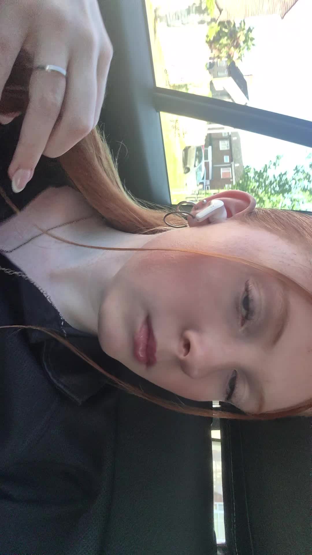 @isabella