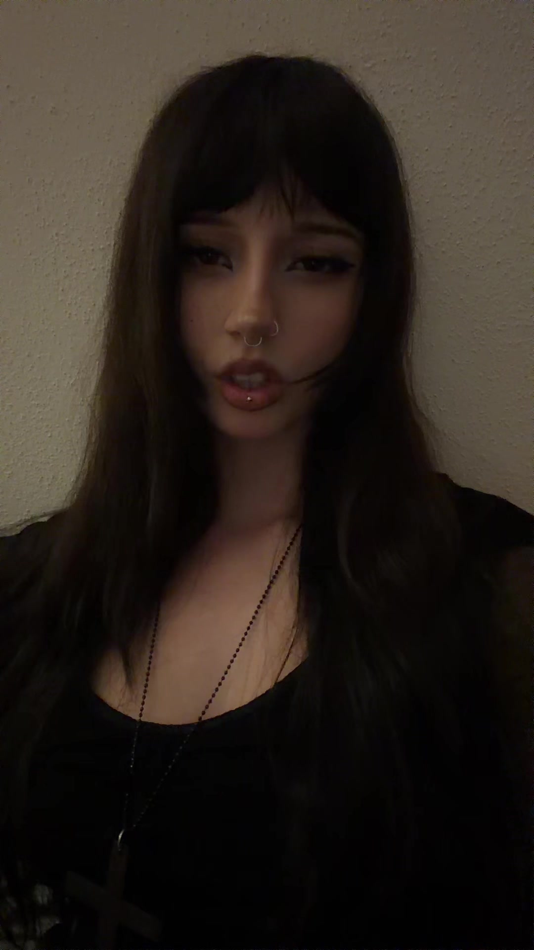@𝖺𝗅𝗂𝗇𝖺