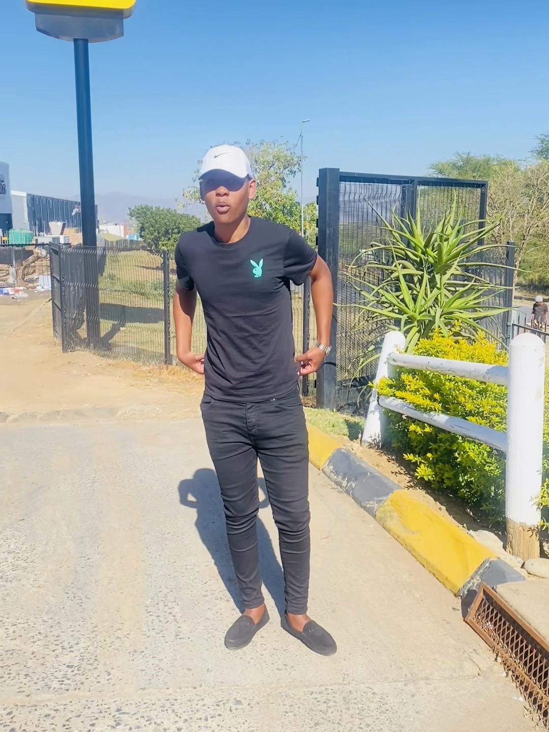 @Sphephel⭕️ Nkomonde