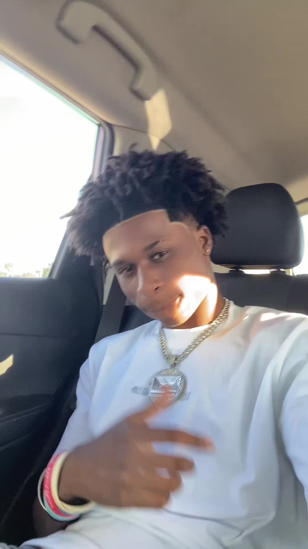@Z1rando