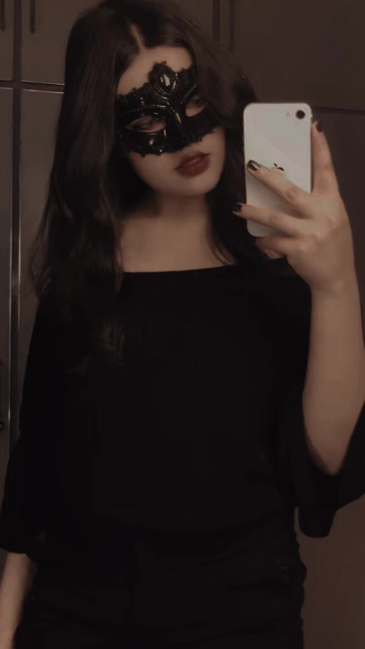 @Hassena🖤🕊️