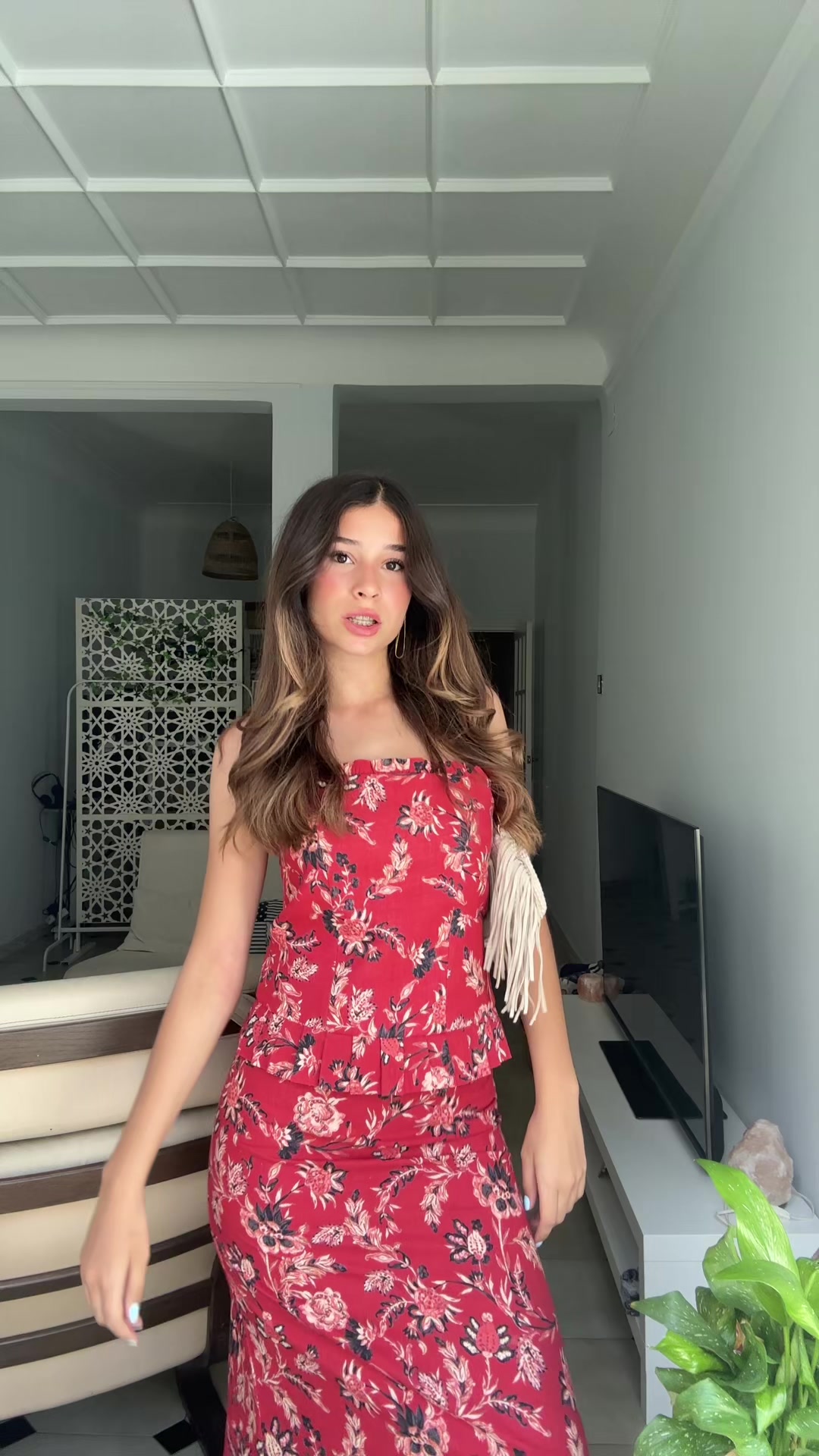 @carolinee