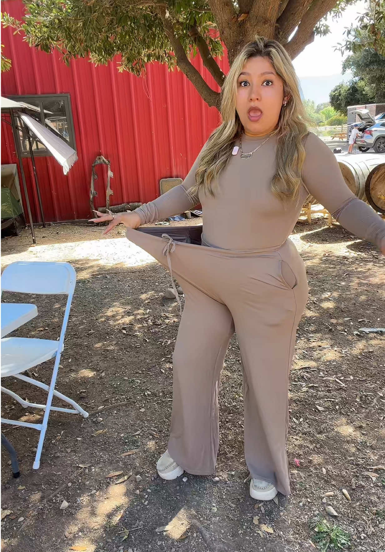 @lupithazzepeda