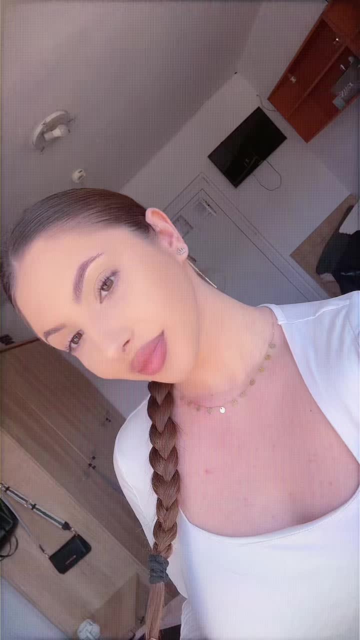 @Rebyy