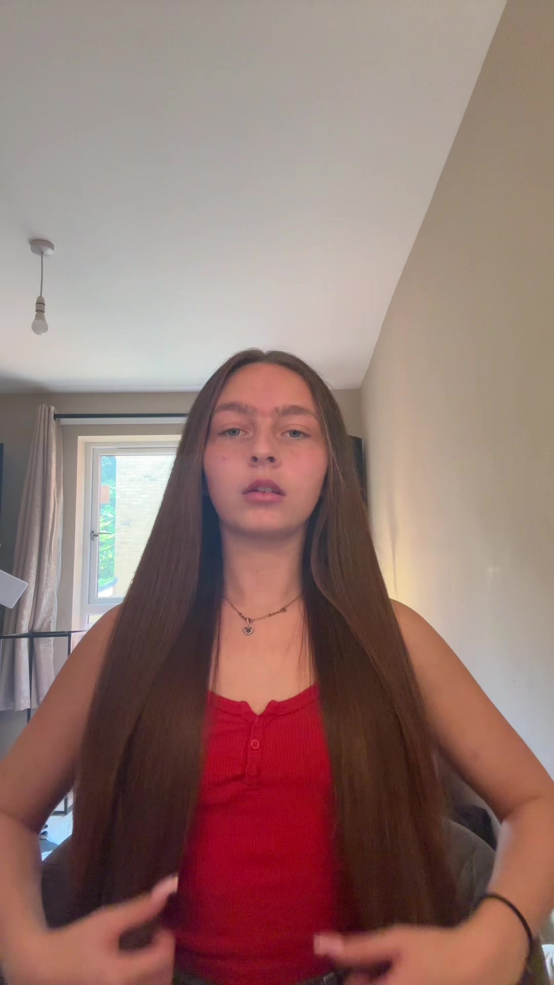 @chloeyates
