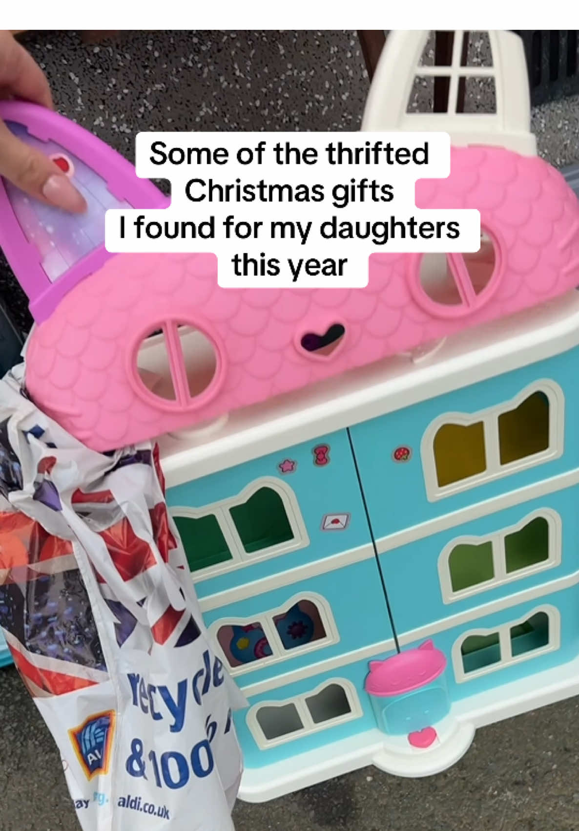 @thedivergentmama