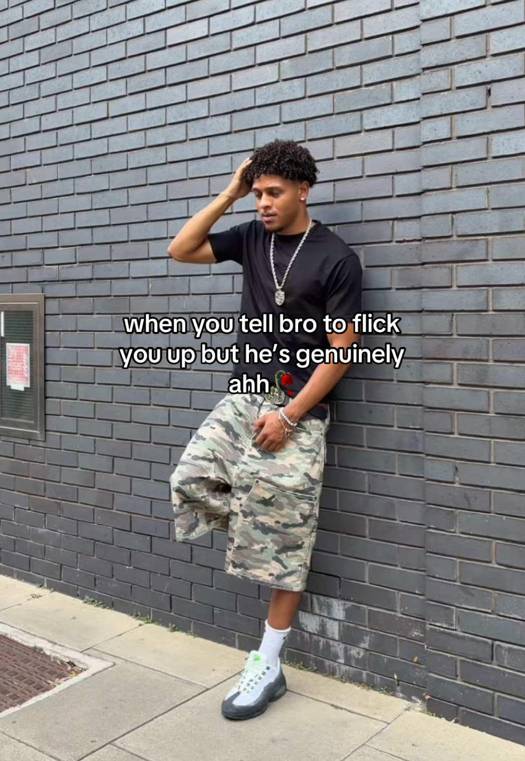 @crwnnoah