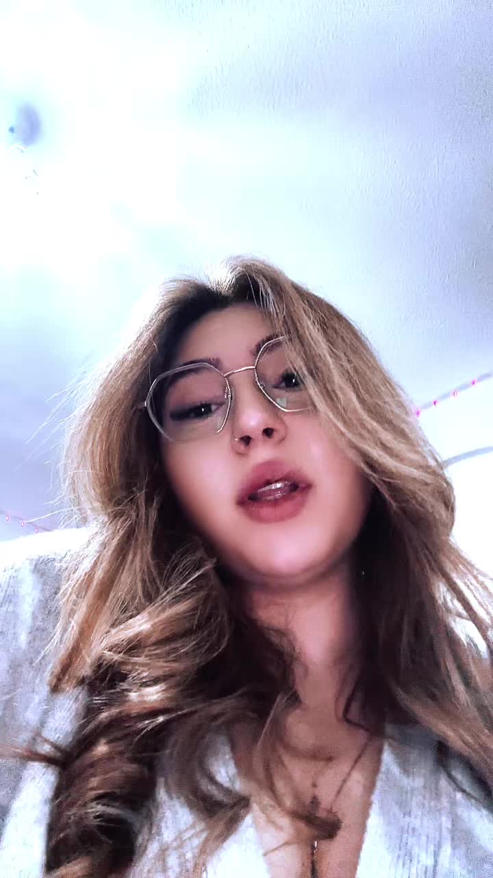 @Laura_23
