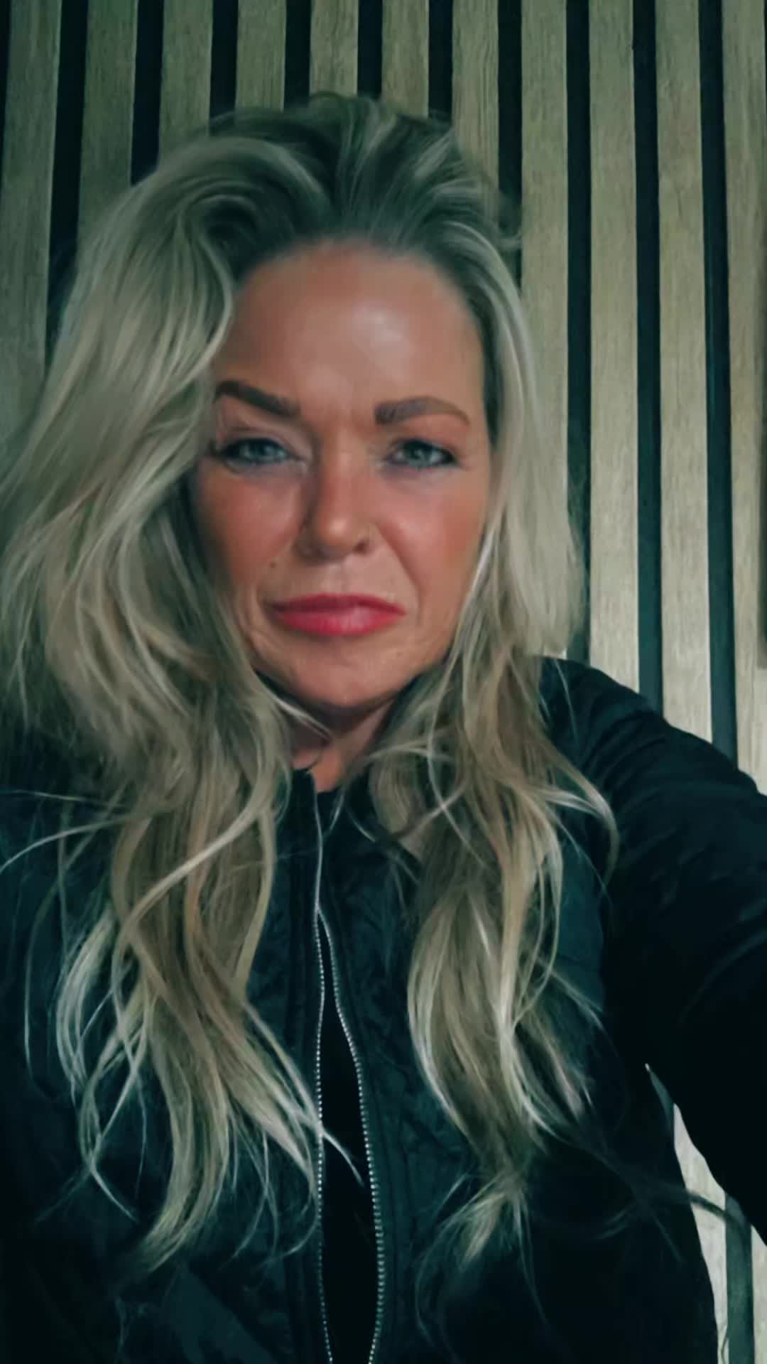@🎶🇩🇪Janine 🇩🇪🎧