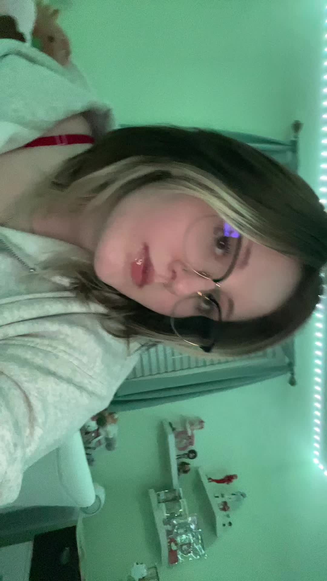 @MyShitMadeMeBustANut