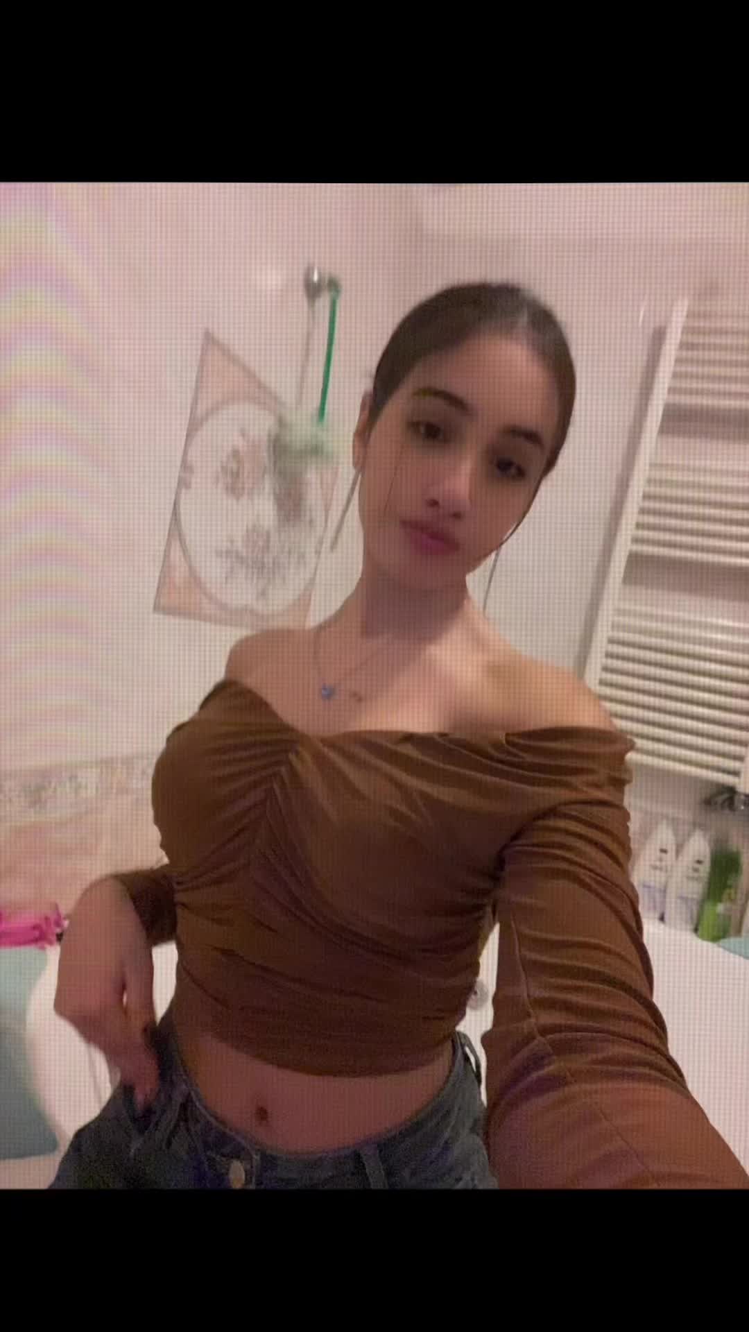 @12🍭
