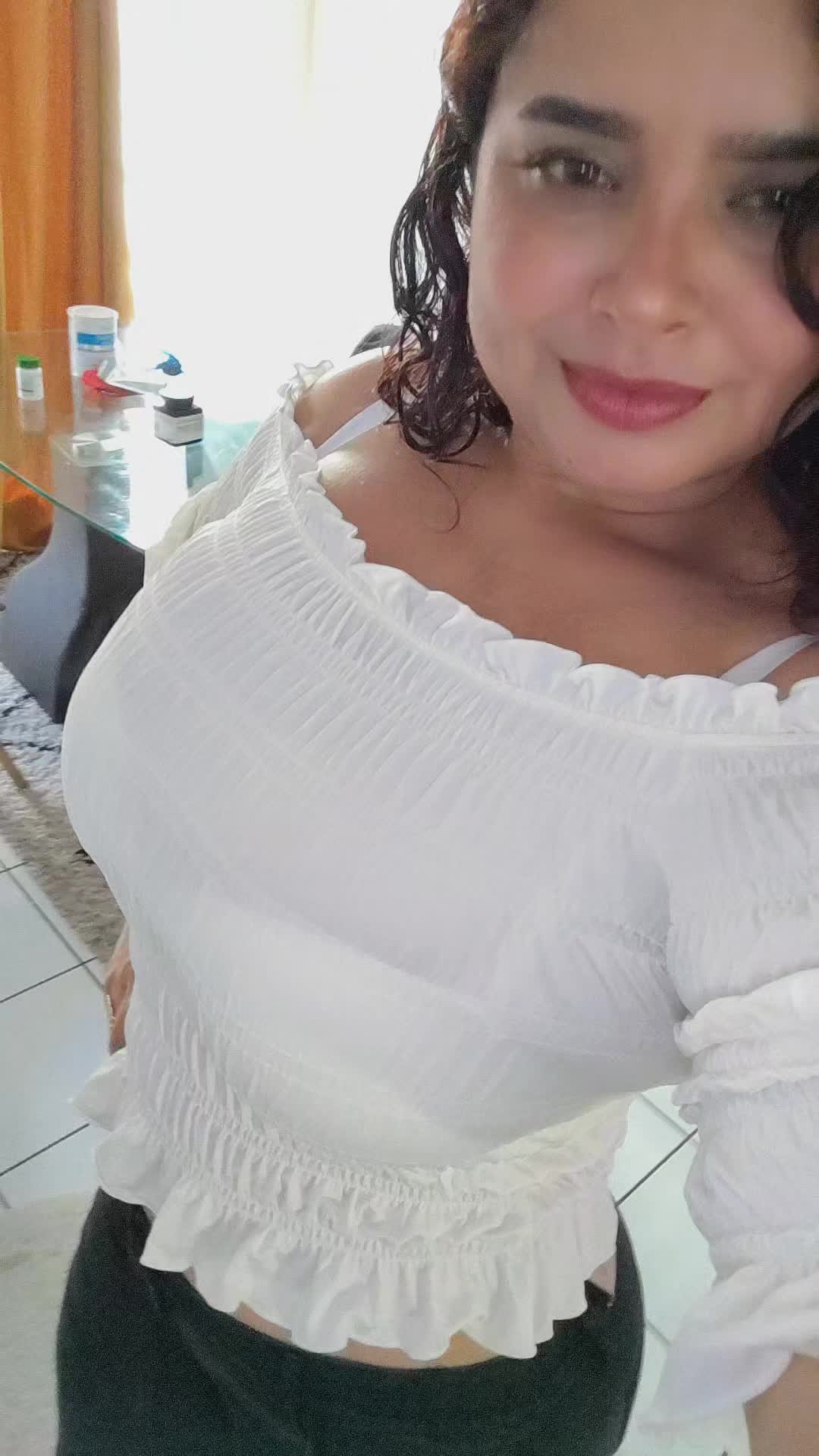@lina leon