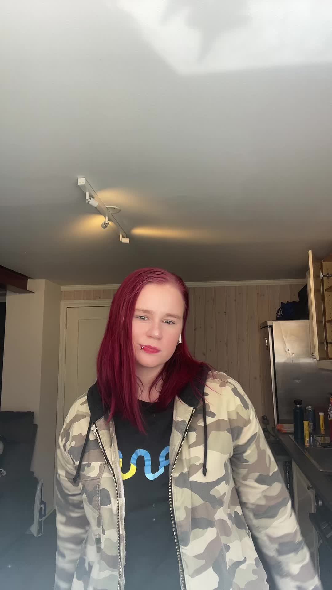@🎗️Cecilie Larsen🎗️