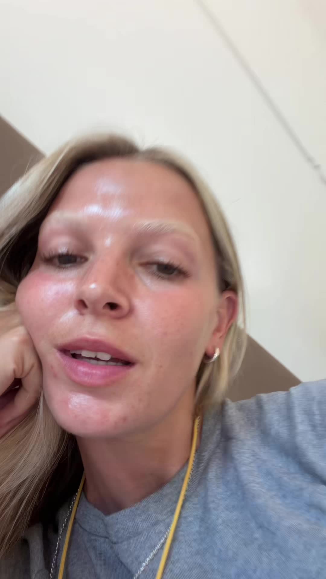 @holliemercedes