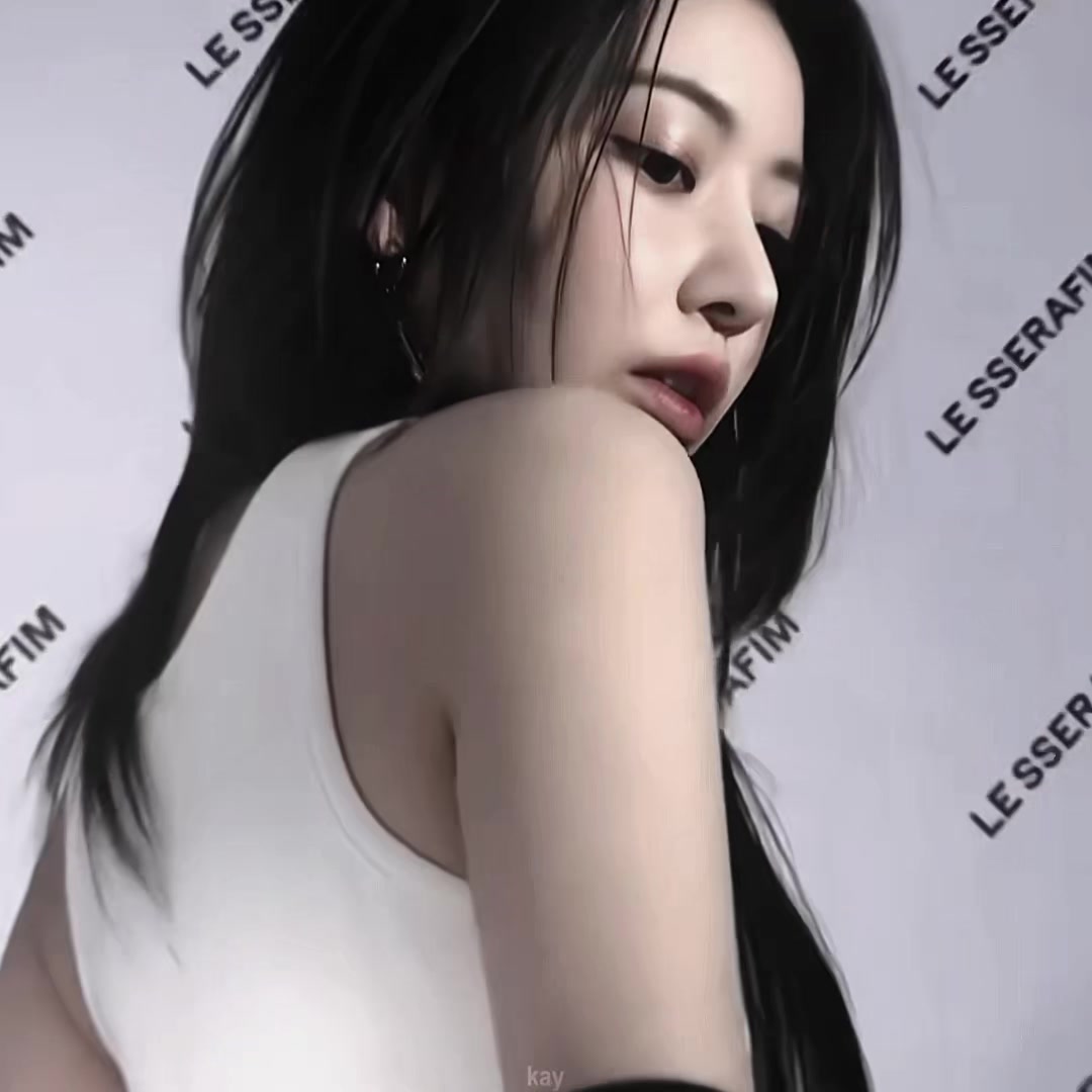 @⃟