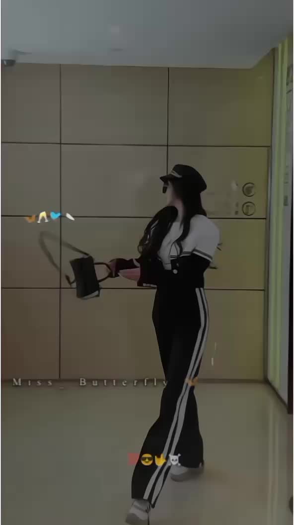 @𝐌𝐢𝐬𝐬 𝐛𝐮𝐭𝐭𝐞𝐫𝐟𝐥𝐲🦋