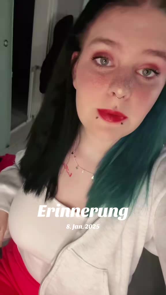 @Nini_TrifftNix