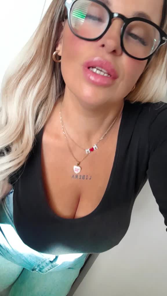 @Angela Auriemma