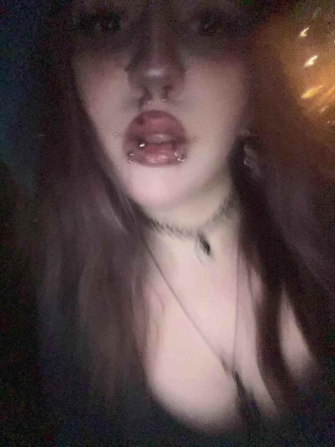 @s3Nyw3bS3x