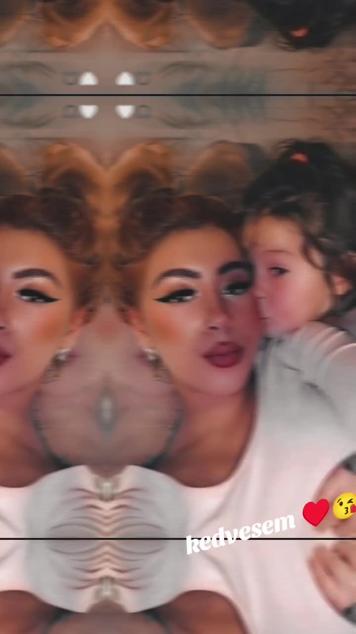 @Mònika