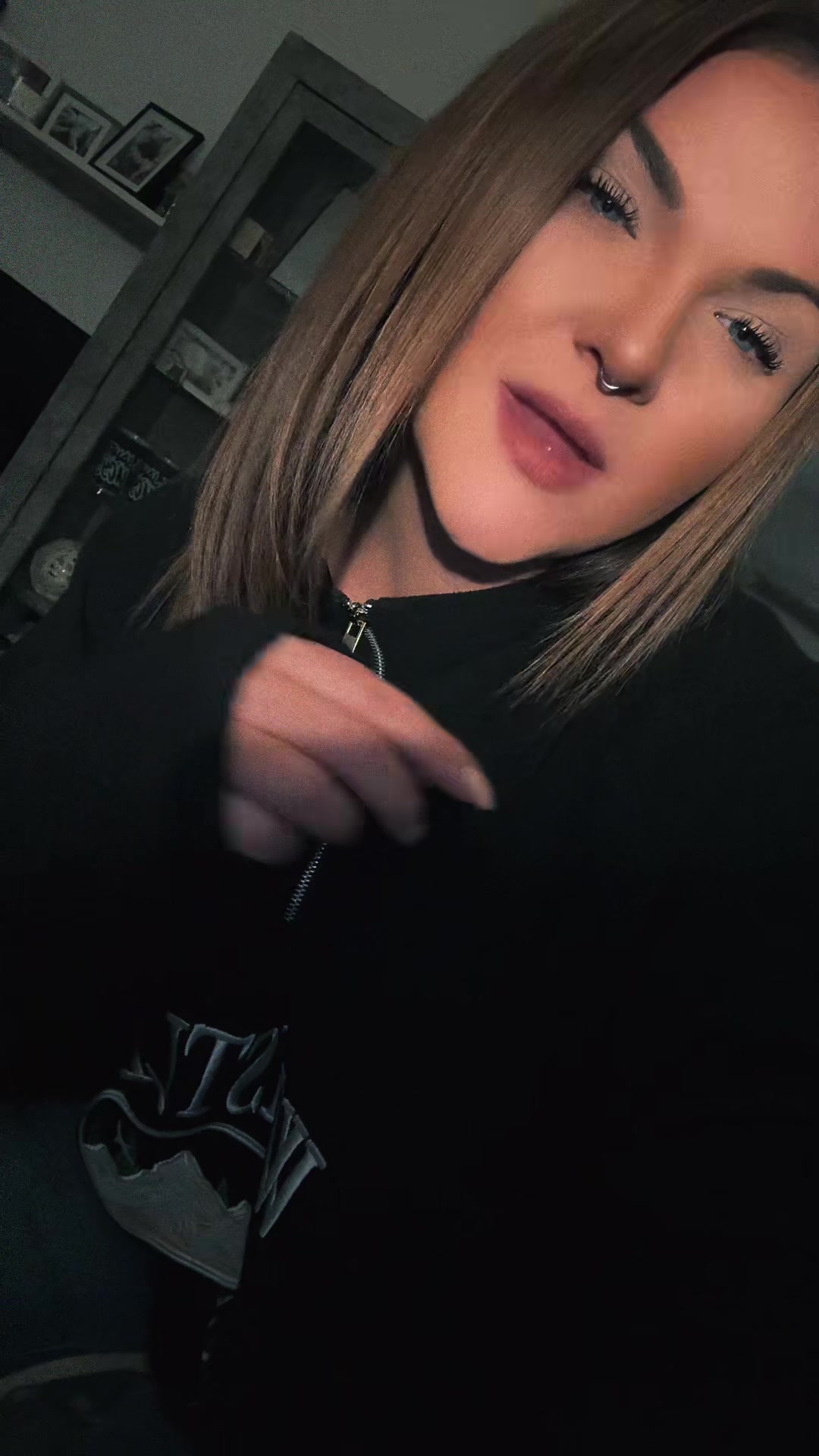 @L.isa