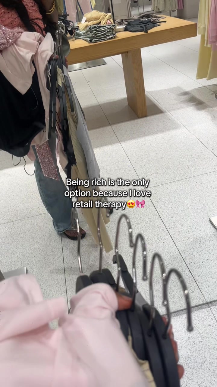 @Alexandra ᥫ᭡