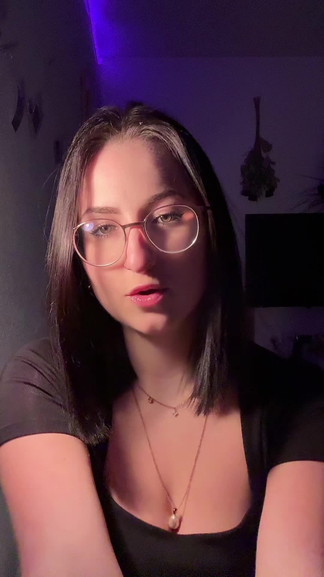 @Corinna🖤