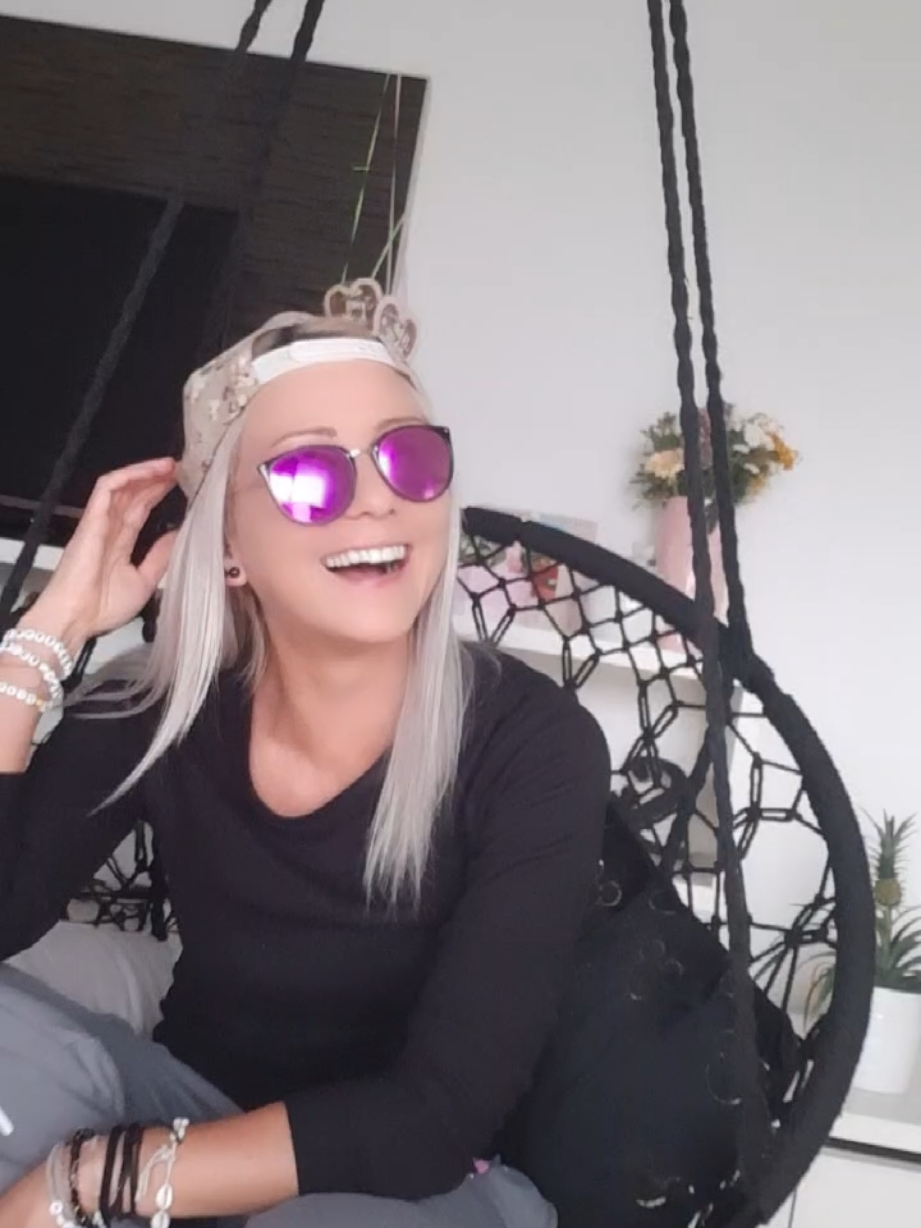 @Eva