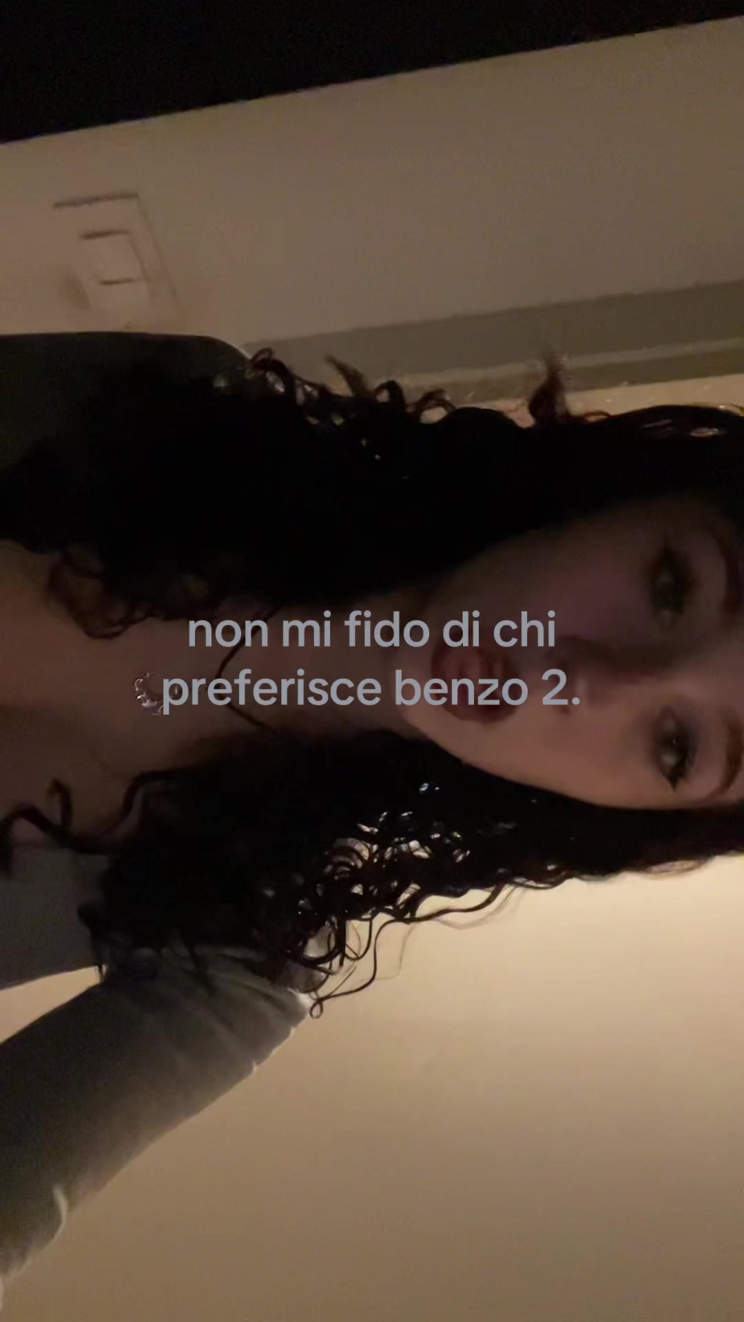 @𖣂