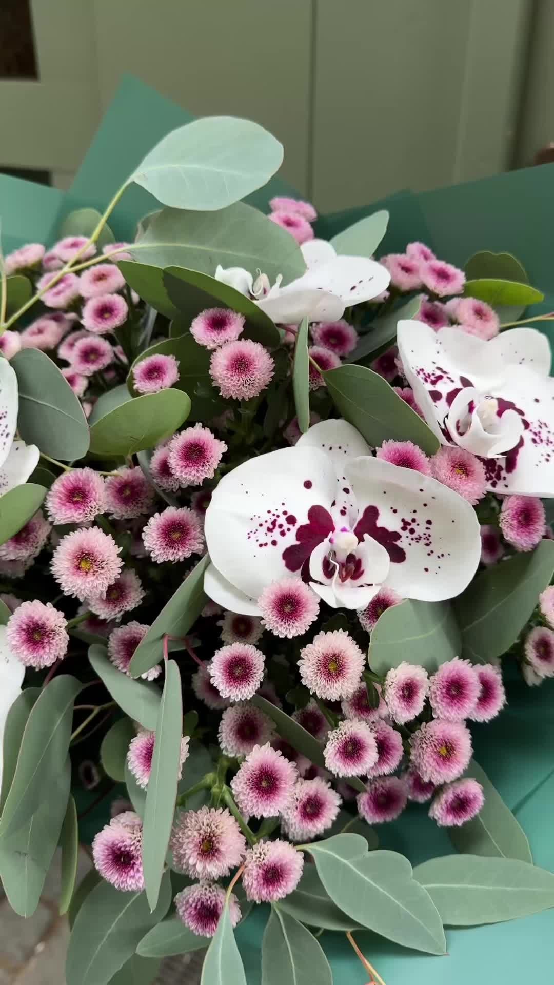 @Olga Čumpel&iacute;k -florist, ekonom