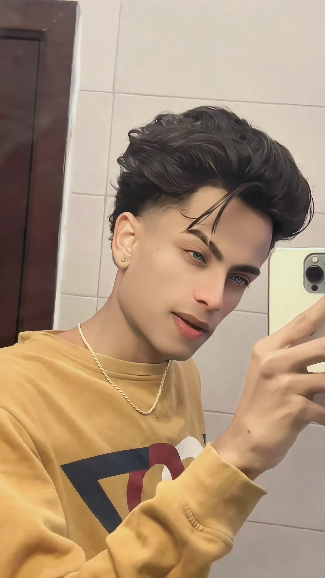 @𝐉.🧿