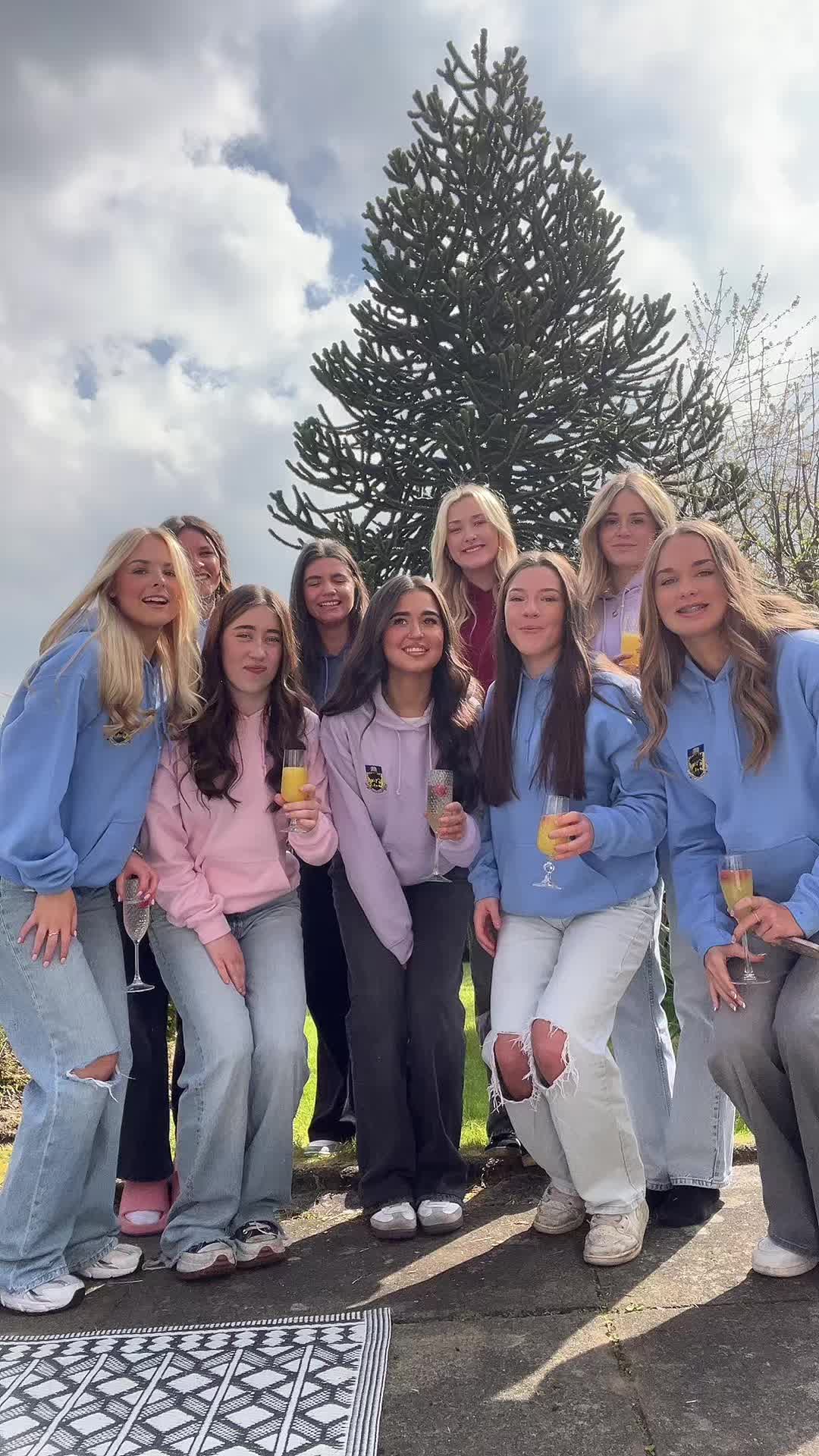 @Hannah Laurie