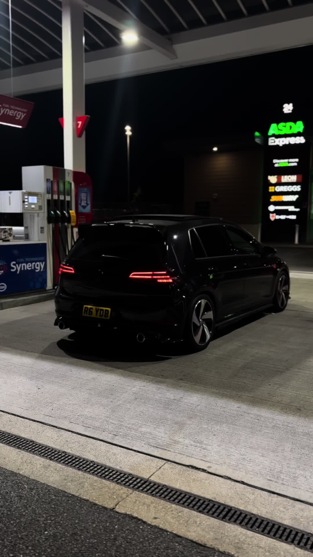@_rdarbz
