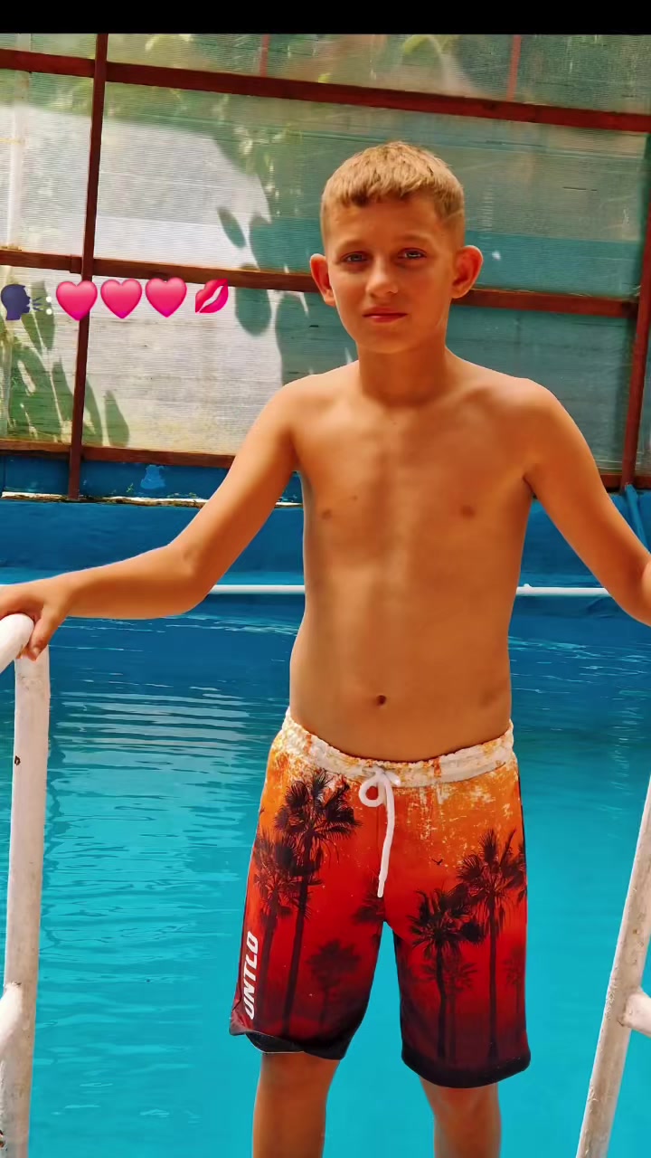 @Jadoras
