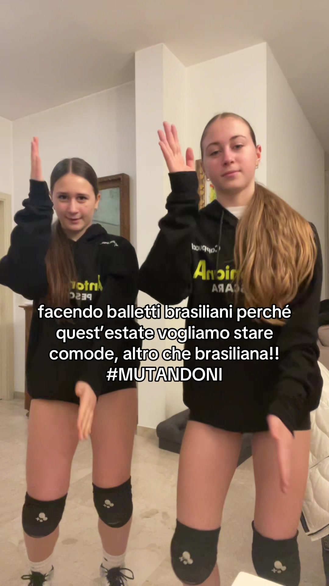 @le gemelle pi&ugrave; belle