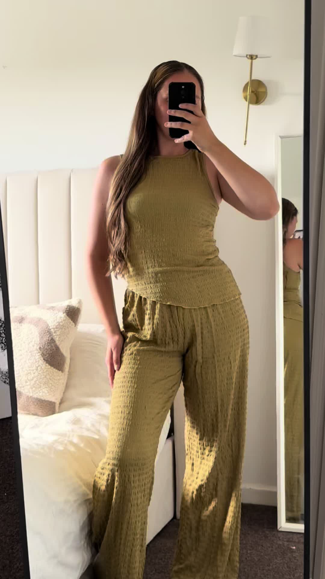 @Phoebe 🖤