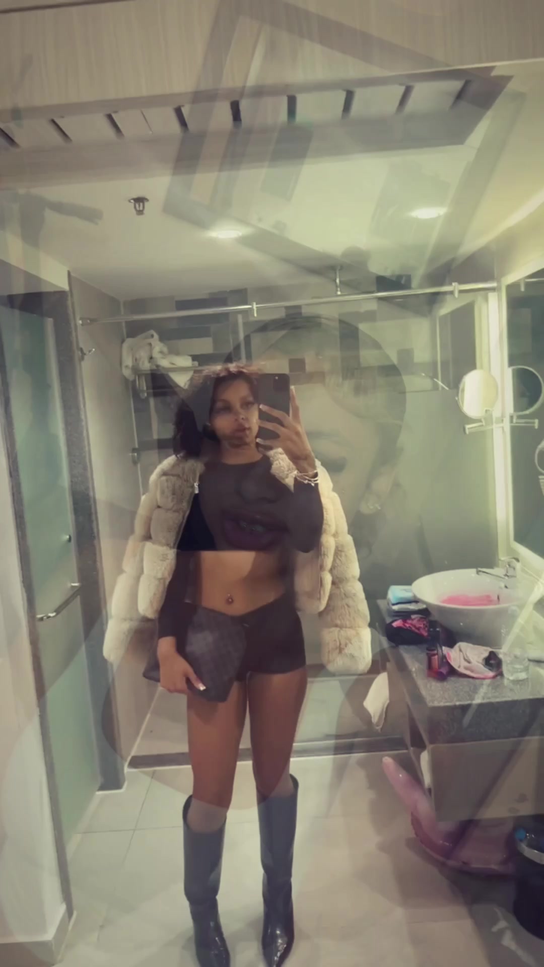 @prettyfaceee247