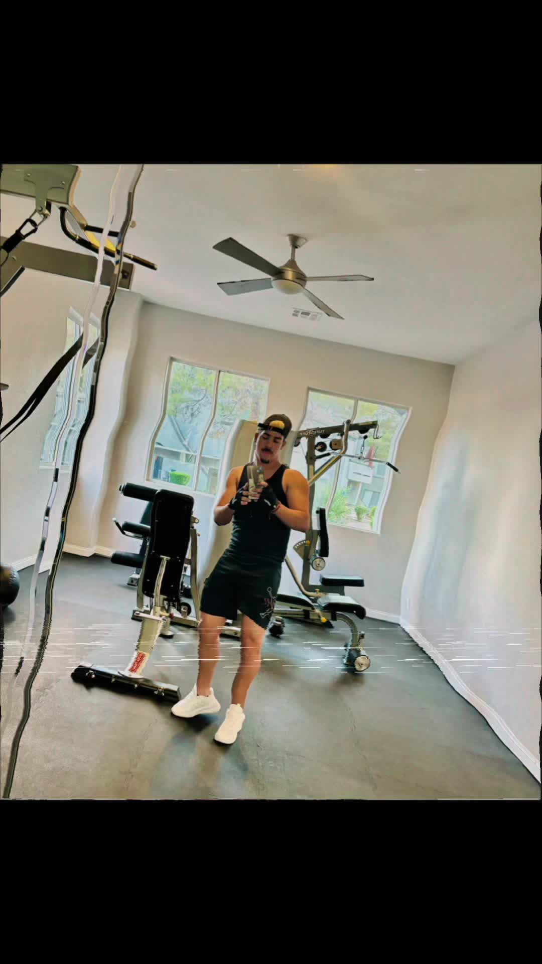@Zurdito03