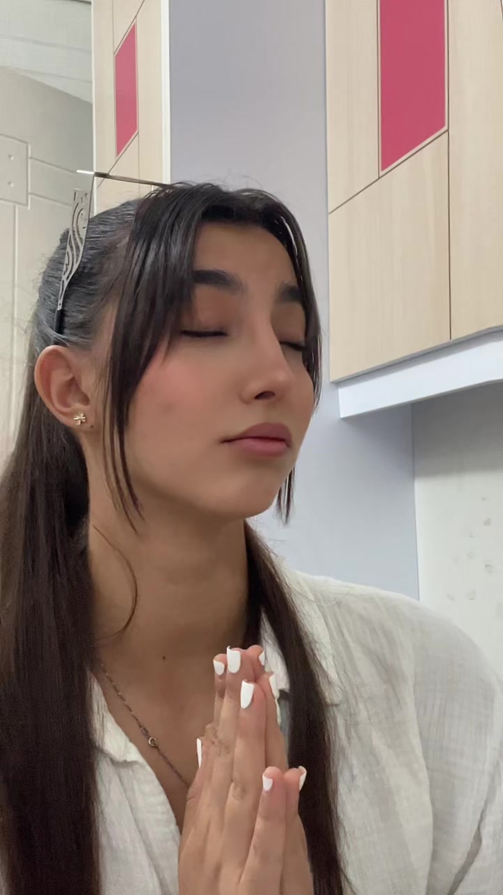 @Saniiii