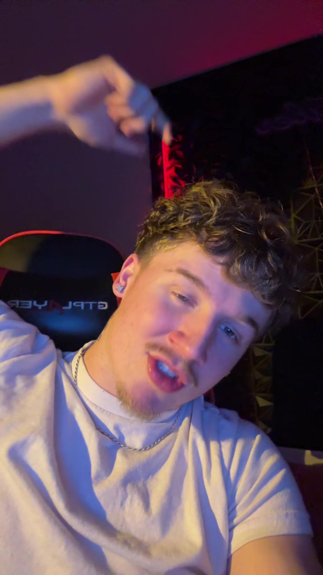 @Tyler👁️🗨️