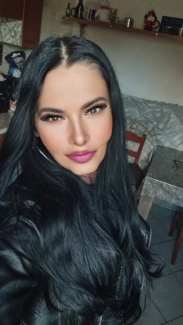 @Anna ❤️-La Bruna