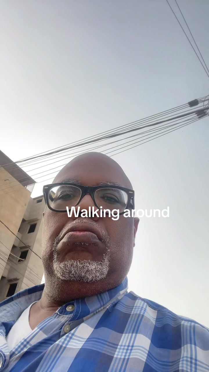 @Dr.&ensp;T