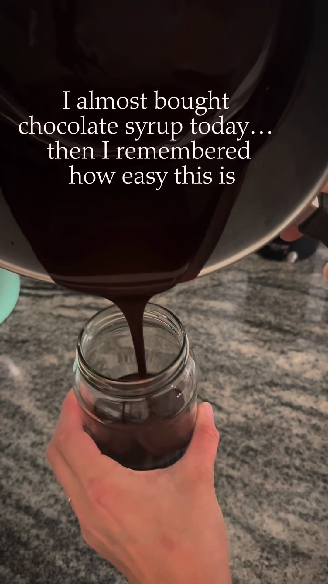 @MediocreMomsClub