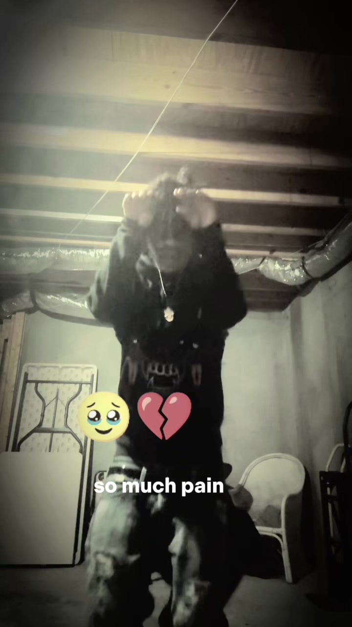 @yomusictooloud