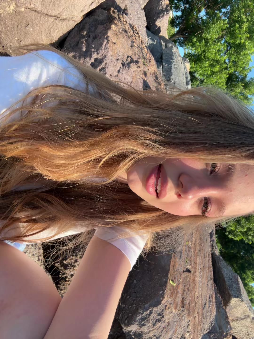 @Damlanida