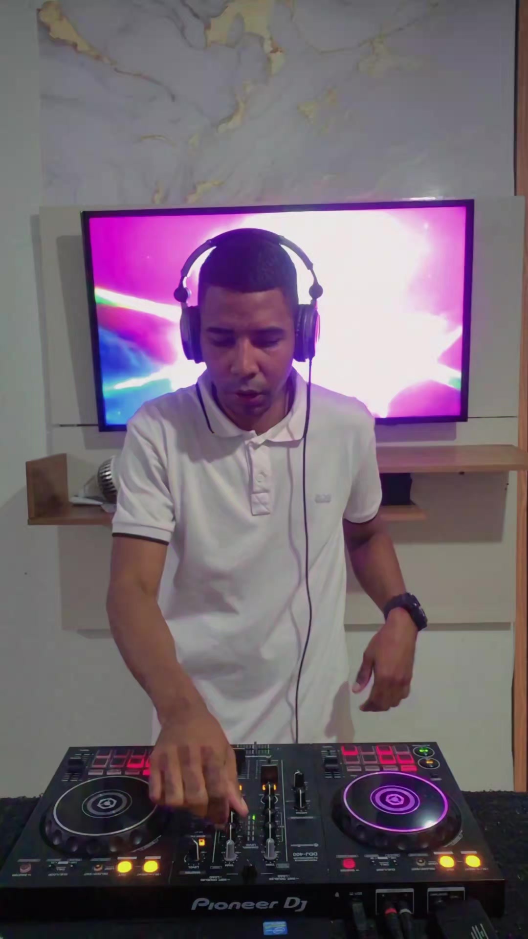 @djdanielmix