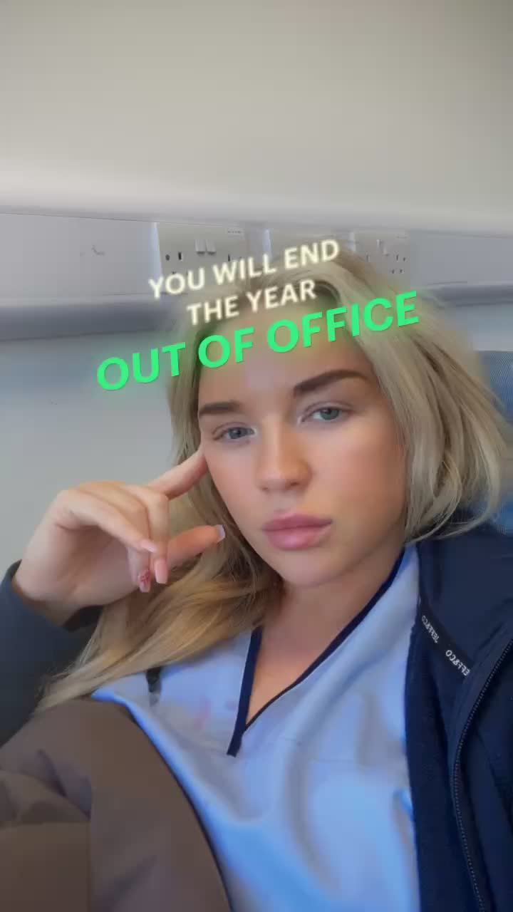 @Claire 🍒