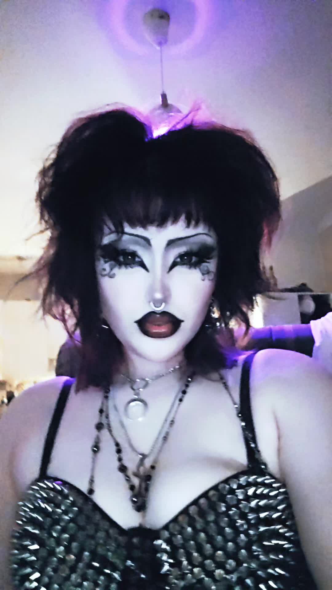 @♱𝔍𝔲𝔩𝔦𝔞♱