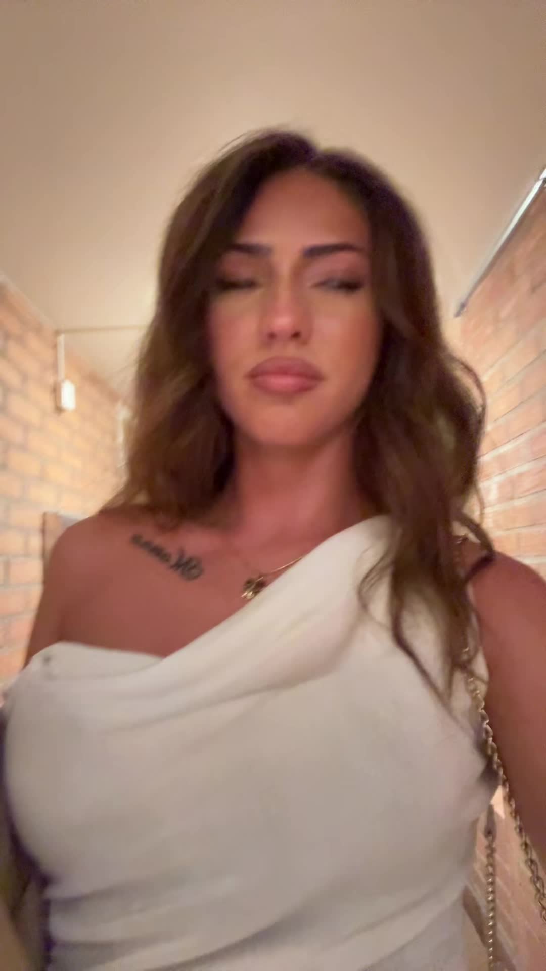 @Mira🤷🏻♀️