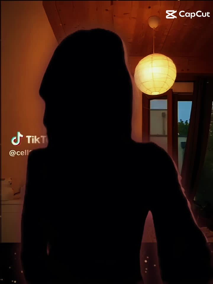 @𝐿𝐸𝑂𝑁&acute;𝐸🥥🌺